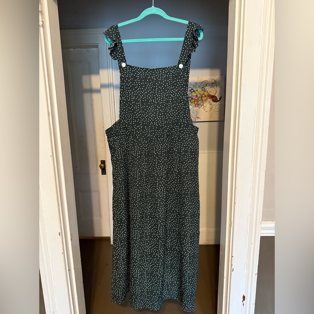 BloomChic Green Polka Dot Dress